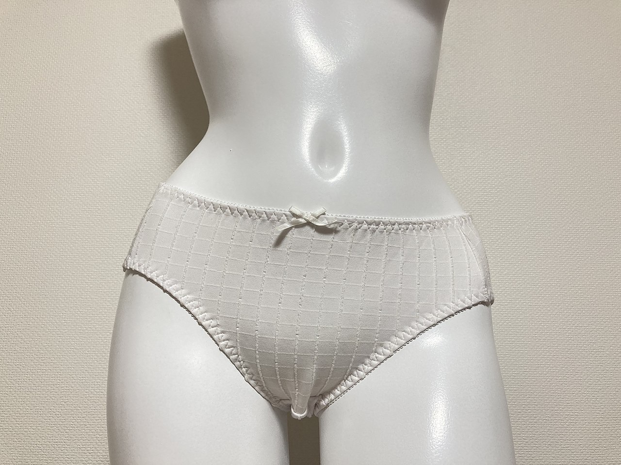 File:Lecien Toroppo pre-girl Jacquard pattern panties 2.jpg
