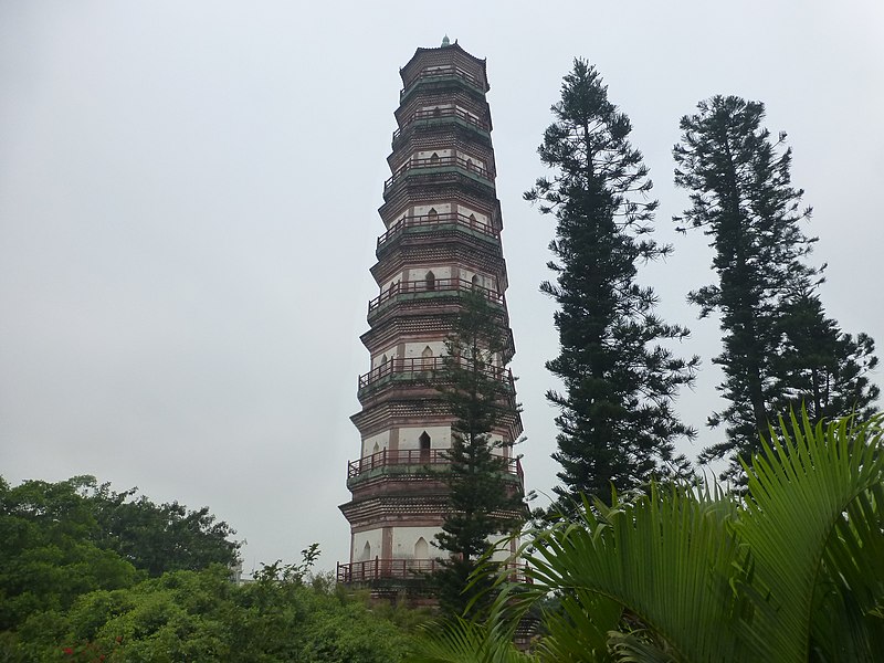 File:Leizhou - Sanyuan Pagoda - P1580918.jpg