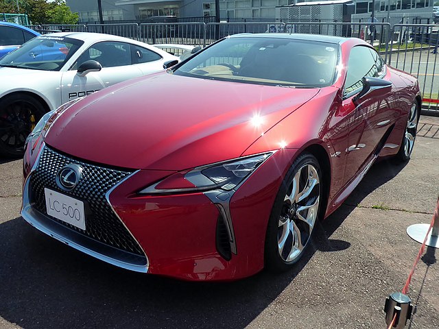 ファイル:Lexus LC 500 (DBA-URZ100-ACUBH).jpg - Wikipedia