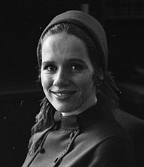 Liv Ullmann 1966 (cropped).jpg