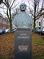 Statue by Lambertus Sondaar in The Hague