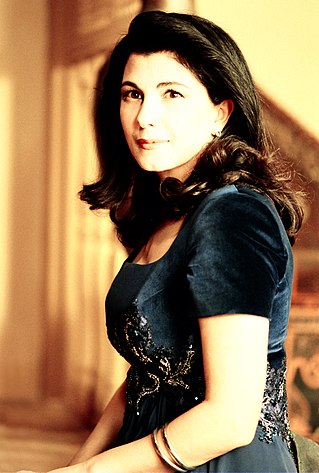 <span class="mw-page-title-main">Majida El Roumi</span> Lebanese singer (born 1956)