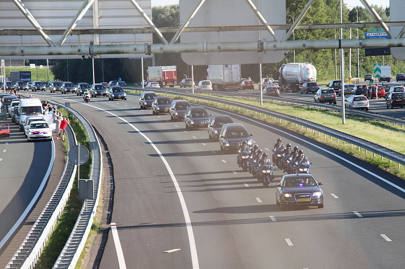 File:Malaysia Airlines Flight 17 National day of mourning Netherlands Utrecht Lunetten 29.JPG