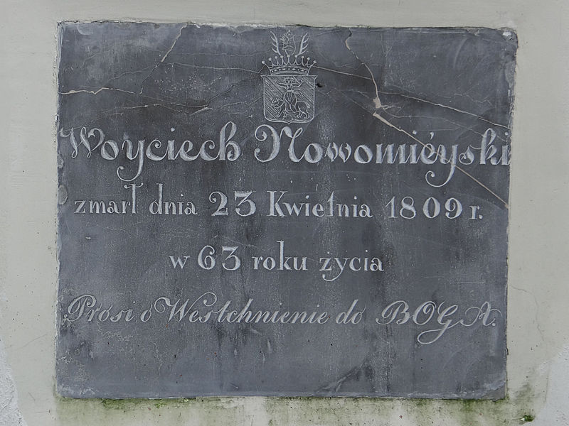 File:Manor of Kraszewski family in Romanów – Chapel - Epitaphs - 05.jpg