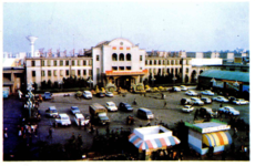 Generasi kedua Stasiun Kereta Nanchang tahun 1959, telah dihancurkan dan dibangun kembali pada pertengahan tahun 1990-an, disesuaikan dengan jalur Kereta Beijing-Kowloon