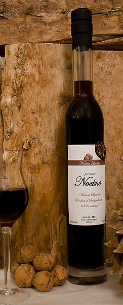 File:Nocino.jpg