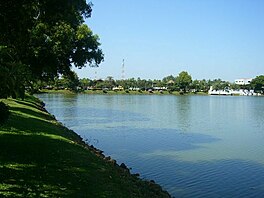 Nong Han dekat Sakon Nakhon, Thailand.jpg