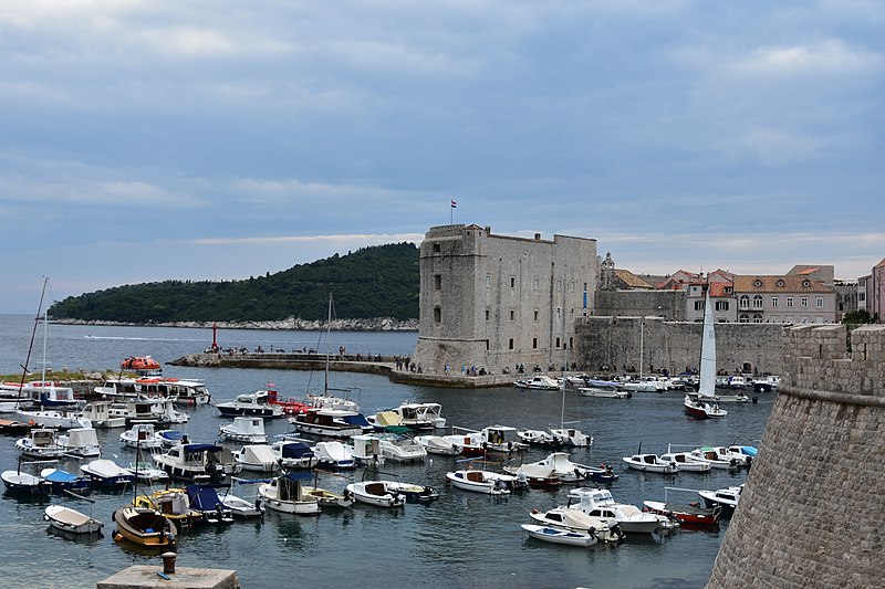 File:Old Harbor and Fortress of St. John, Dubrovnik (14) (29522921994).jpg