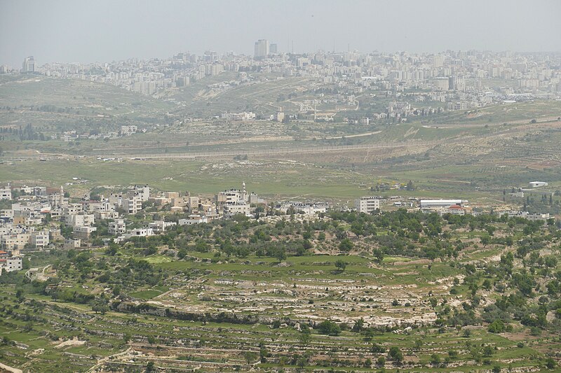 File:Otef-Yerushalaim-Nabi-Samuel-60920-north-el-jib-ramallah.jpg