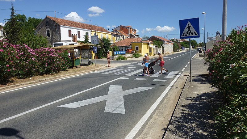 File:PRECHOD PRE CHODCOV - ZEBRA CROSSING - panoramio.jpg