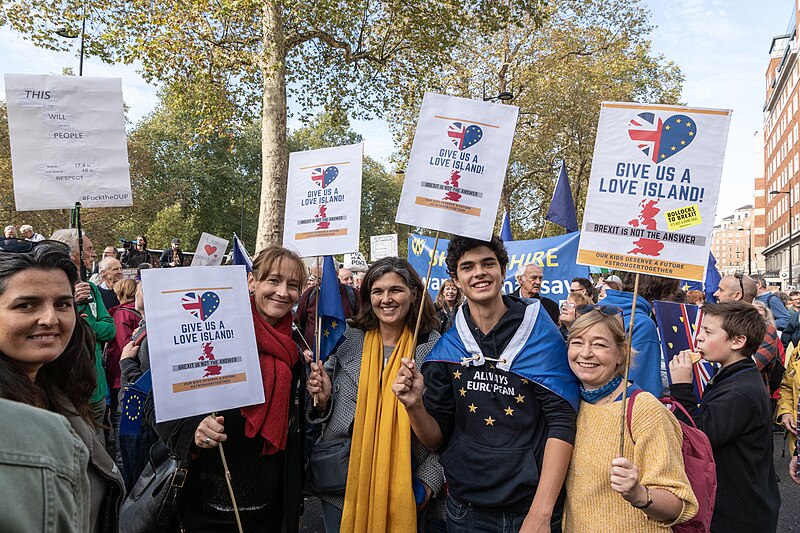 File:People's Vote March 2018-10-20 - Give us a Love Island.jpg