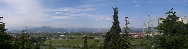 Vista di Pescantina da Bussolengo