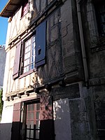 Poitiers 34 rue Arsène-Orillard, geklasseerd monument1.JPG
