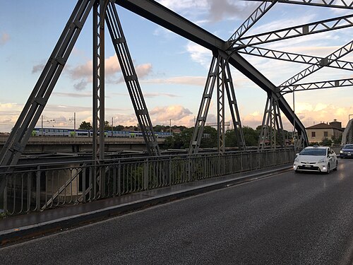 Ponte dell'Industria in Rome