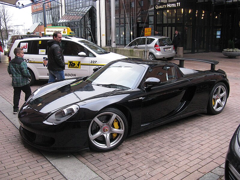 File:Porsche Carrera GT (10905907125).jpg