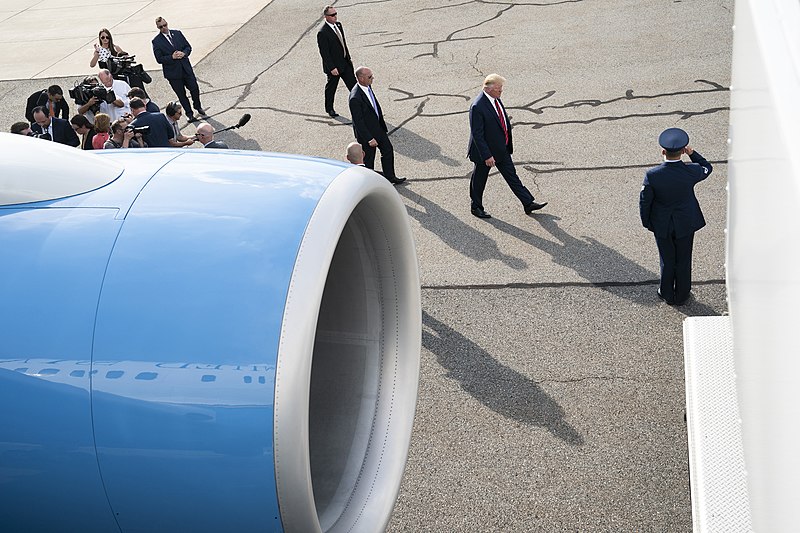 File:President Trump Returns to D.C. (48575497861).jpg