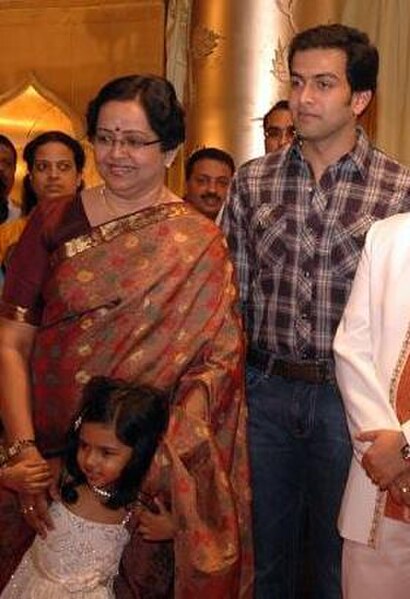 Prithviraj with his mother Mallika Sukumaran and niece Prarthana Indrajith at an event in 2009