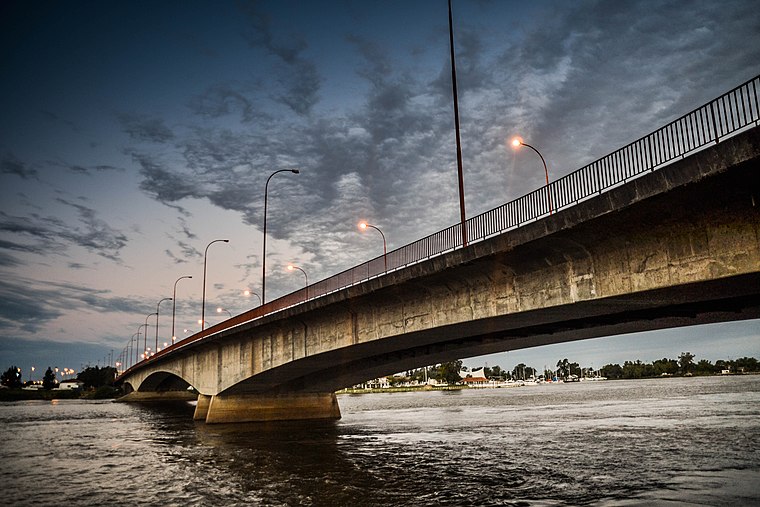 Gobernador Oroño bridge