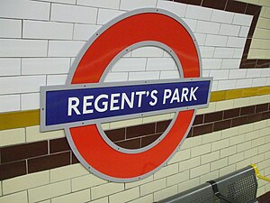 Regent's Park stn roundel.JPG