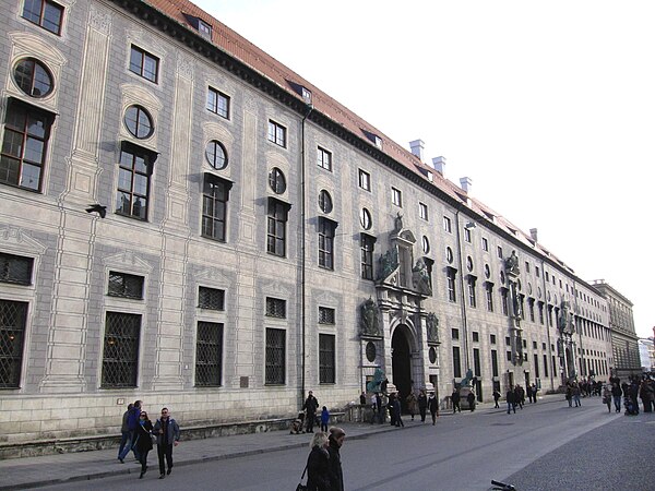 17th-century west wing