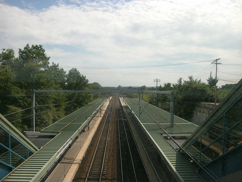 File:Route 128 station, looking southbound from pedestrian bridge.jpg