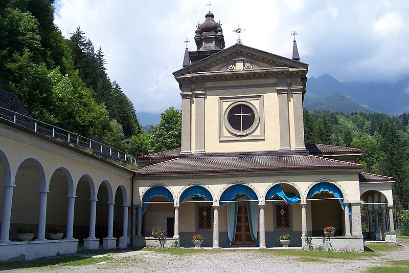 File:Santuario della Madonnina - Colere (Foto Luca Giarelli).jpg