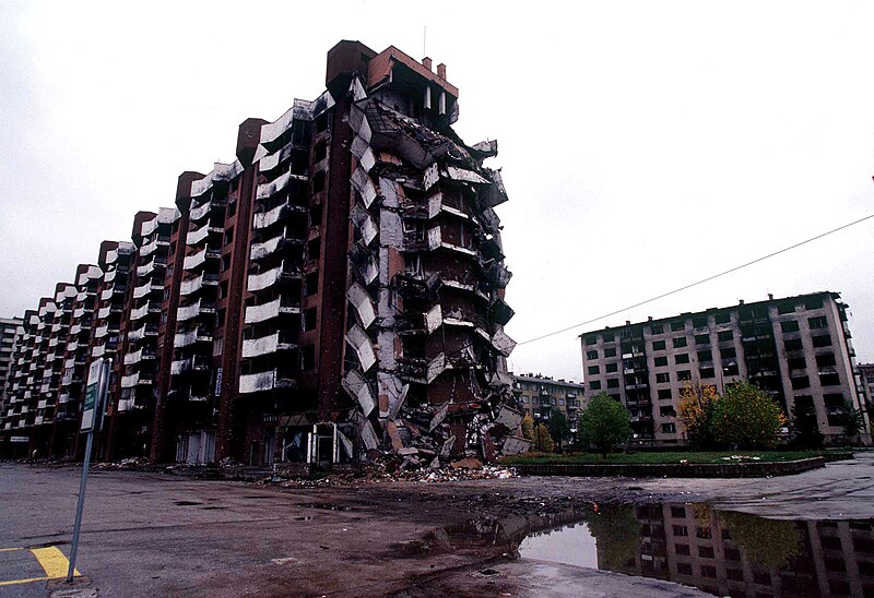 File:Sarajevo 1996 destroyed apartment.jpg