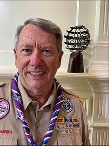 Headshot van man in Scouting Uniform