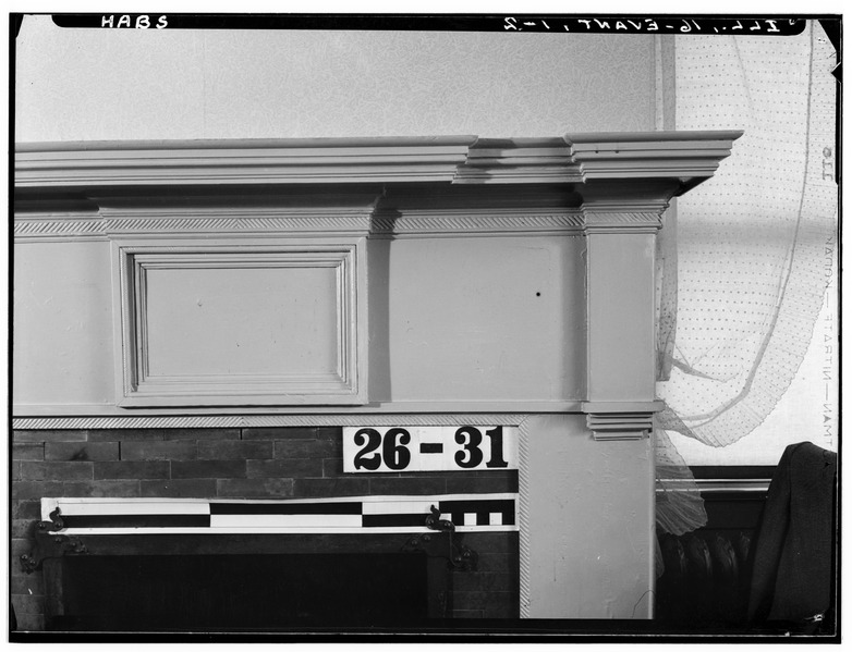 File:Shadrach Bond Mantel, 929 Sheridan Road (moved from Kaskaskia, IL), Evanston, Cook County, IL HABS ILL,16-EVAN,1-2.tif