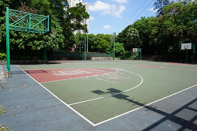 File:Siu Hong Court Basketball Court.jpg