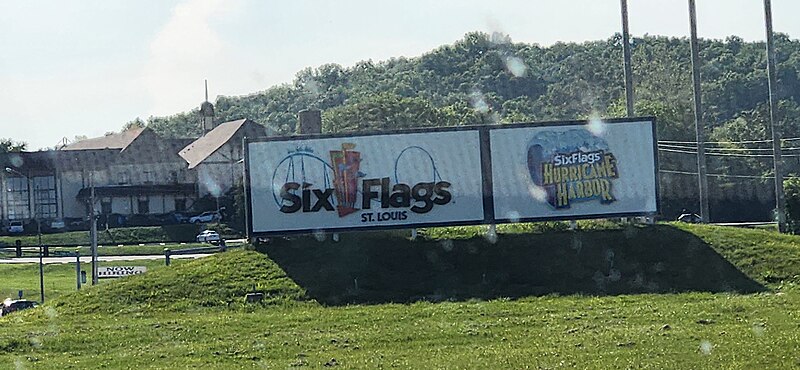 File:Six Flags St. Louis 2023 2.jpg