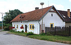Čeština: Domek na jihu Otradovic, části Skorkova English: Small house in Otradovice, part of Skorkov, Czech Republic