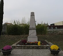 Soucieu-en-Jarrest - Monument aux morts