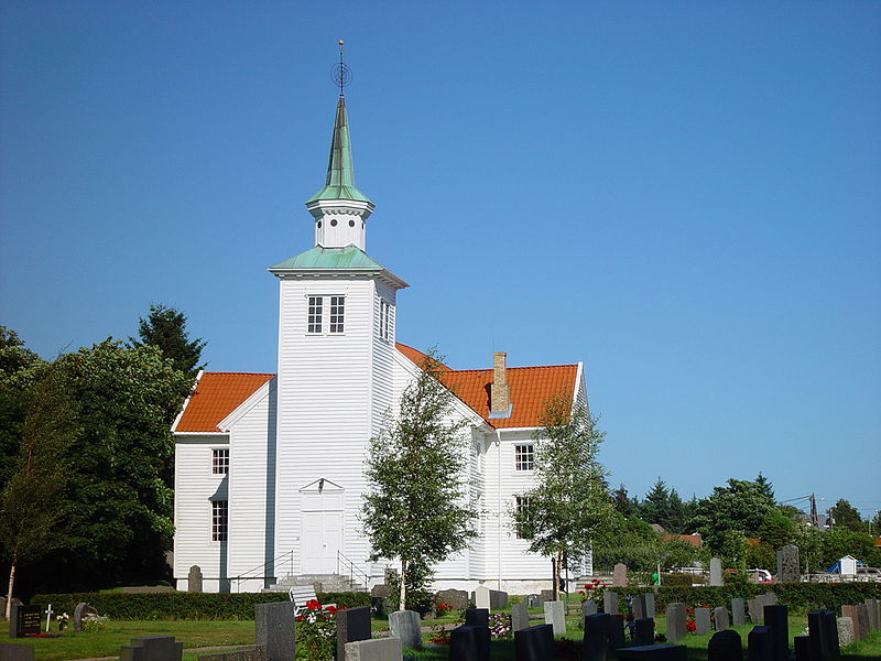 File:Spangereid church.JPG