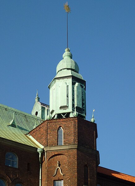 File:Stadshuset Norra trapphustornet 2012.jpg