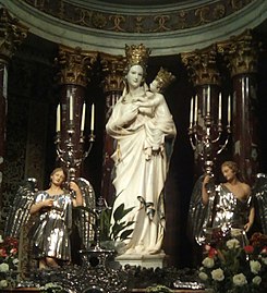 Statua Madonna di Trapani.jpg