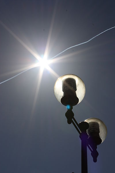 File:Streetlamp and sun, Belfast, April 2010.JPG