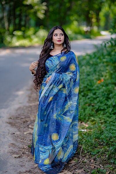 File:The Starry Night Painting for women Saree.jpg