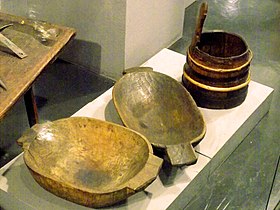 Pots traditionnels pour faire du kajmak dans les Balkans.