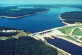 USACE Mark Twain Danau dan Dam.jpg