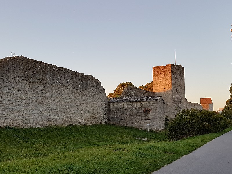 File:Visby ringmur 20160907 04.jpg