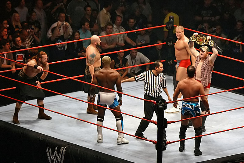 File:WWE-Triple-Threat-Tag-Title-Match,-RLA-Melb-10.11.2007.jpg