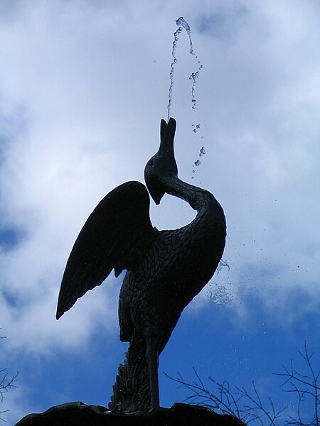 File:Wolf Harris Fountain, Dunedin, NZ, swan.jpg