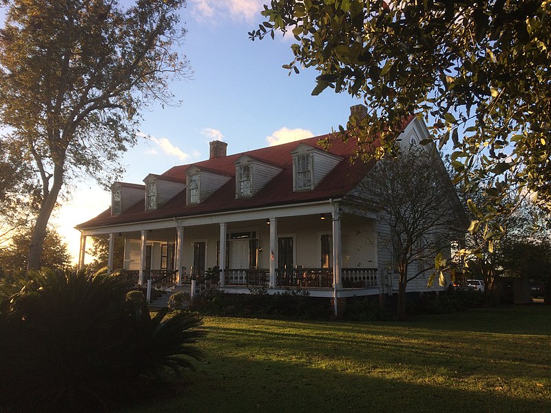 File:Woodland Plantation (Home on the Mississippi) in 2016.jpg