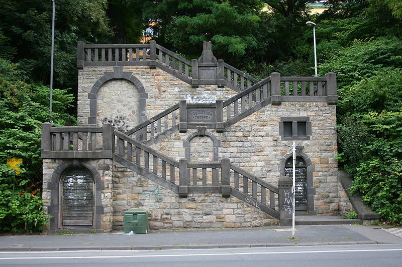 File:Wuppertal - Vogelsauer Treppe, untere 01 ies.jpg