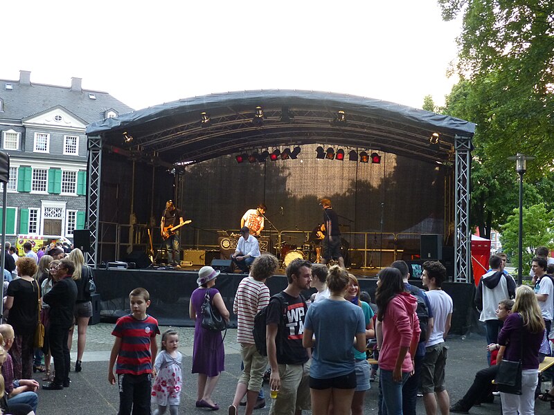 File:Wuppertal Engelsfest 2013 072.JPG