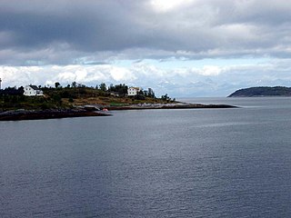 <span class="mw-page-title-main">Tysfjord</span> Former municipality in Nordland, Norway