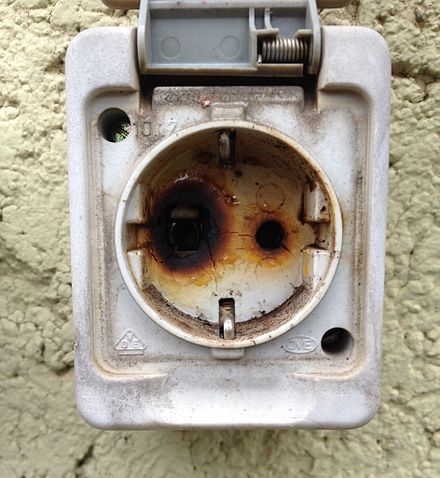 A European (Schuko) socket "killed in action"