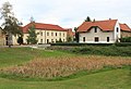 Čeština: Bývalý rybník na návsi v Živoníně, části Řepína English: Common pond in Živonín, part of Řepín, Czech Republic.