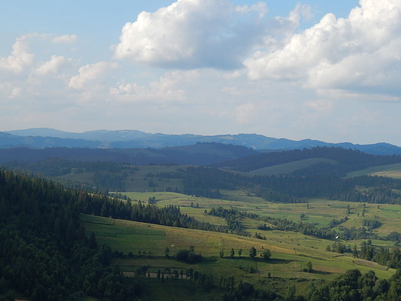 File:Вид из горы Гымба 1491м. - 2022.jpg